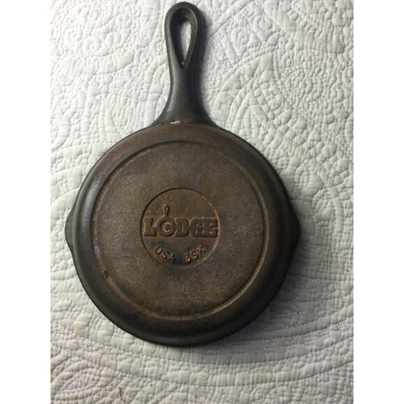 Lodge Cast Iron Skillet USA 3SK *Vintage Frying Pan*6 inches*Double Pour Spout - Picture 3 of 5